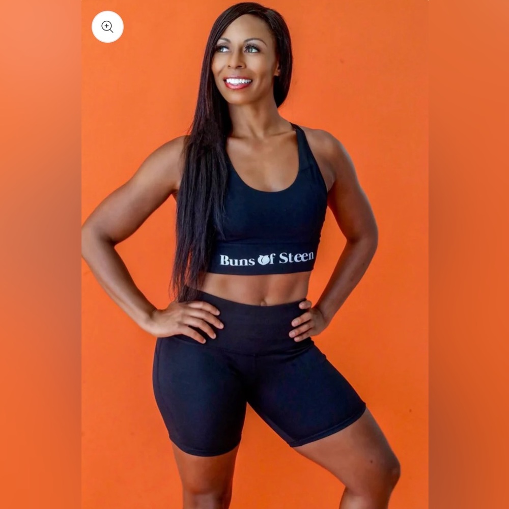 NEW NEVER WORN Medium Black Buns Of Steen® Mid thigh shorts